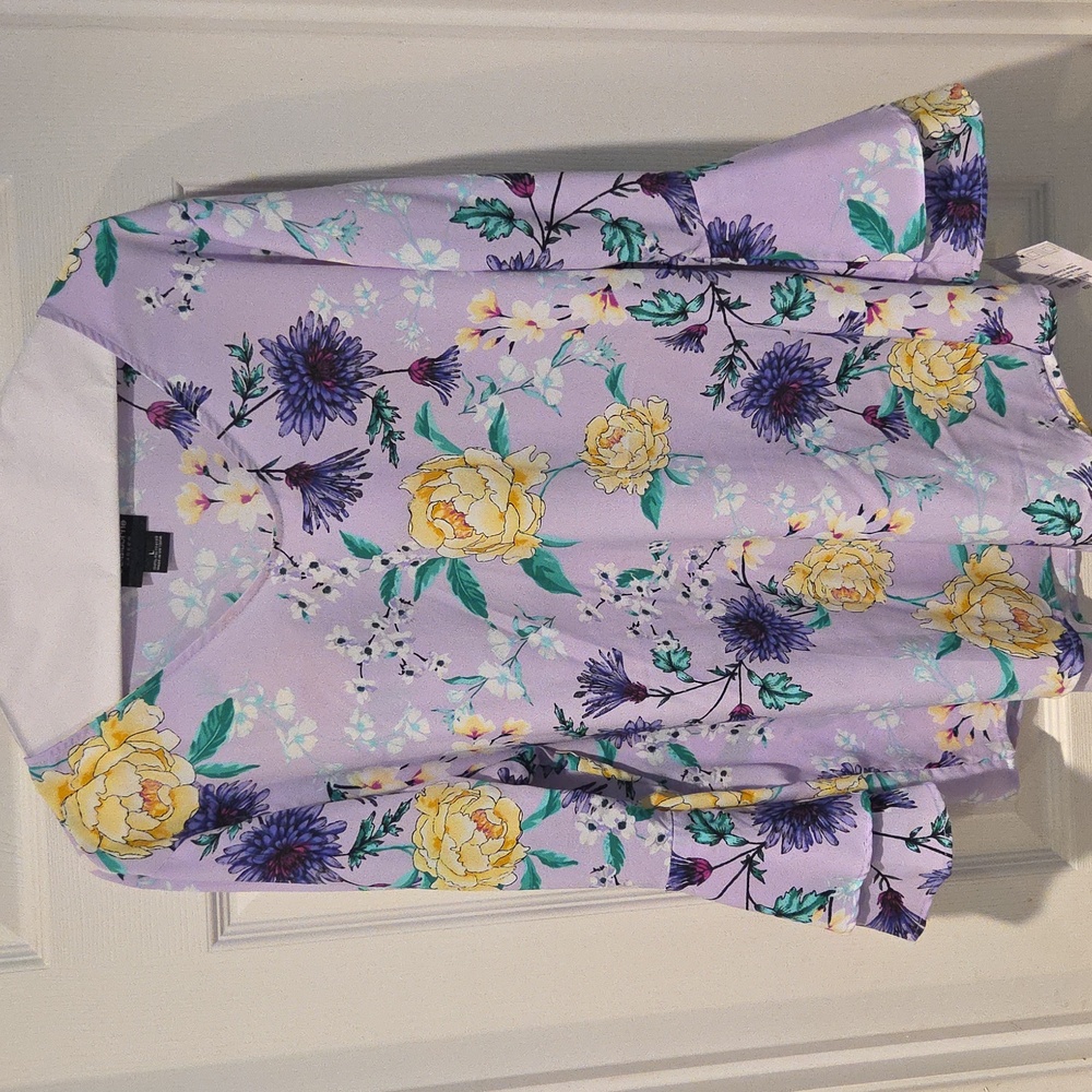 (New) Liz Claiborne Floral V-Neck Women's Top Size L